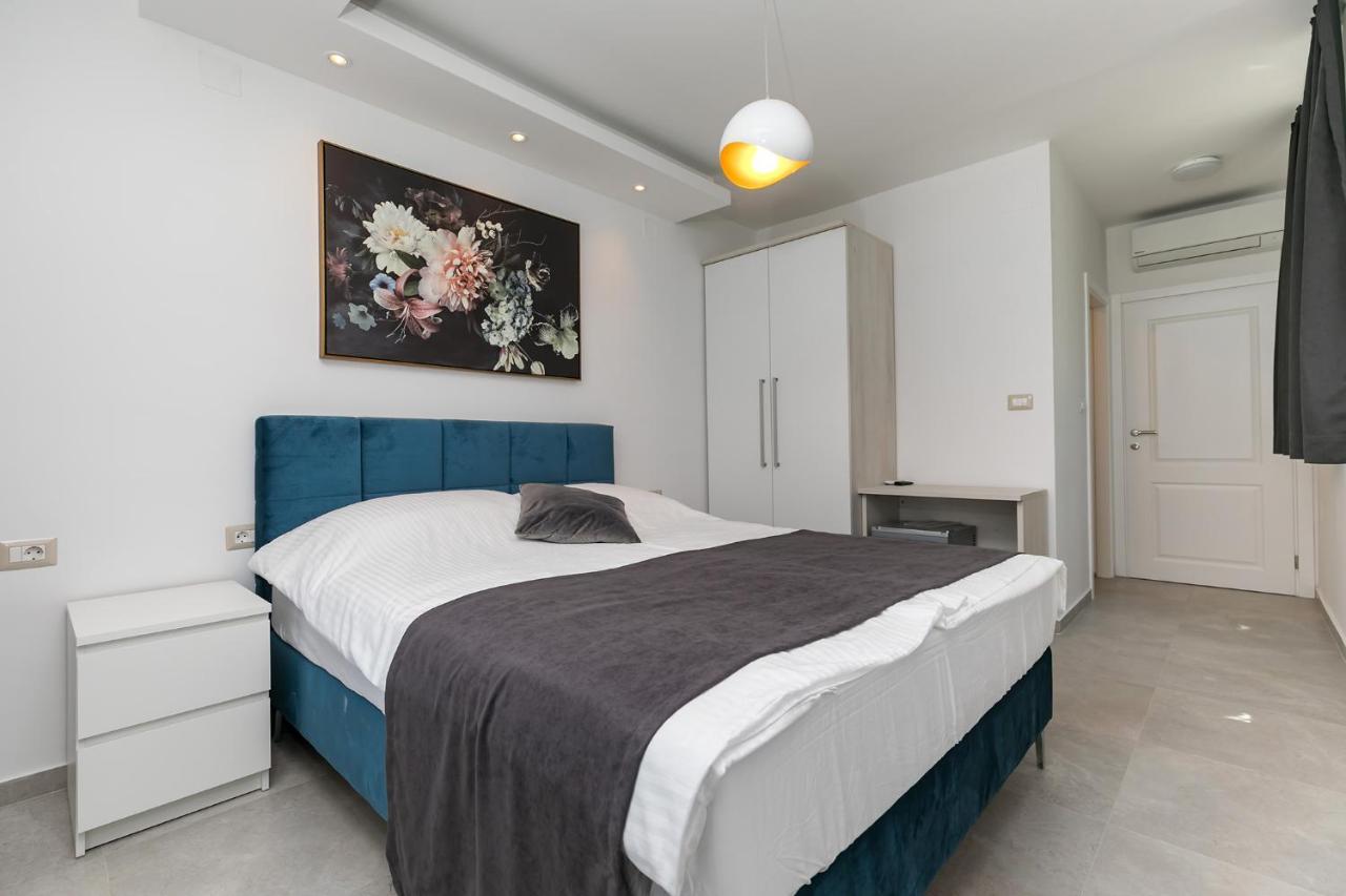 Apartment Nadija *